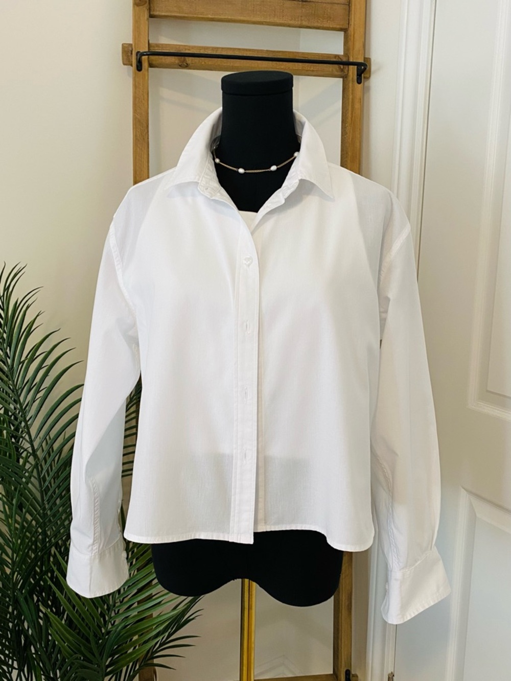 GAP White Poplin Cropped Button-Down Shirt, Medium